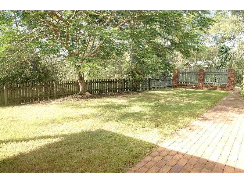 24 Powells Road, Karana Downs QLD 4306